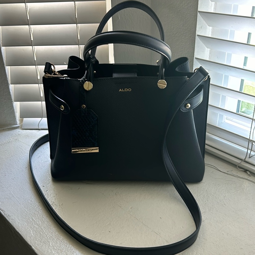 Beautiful navy Aldo purse